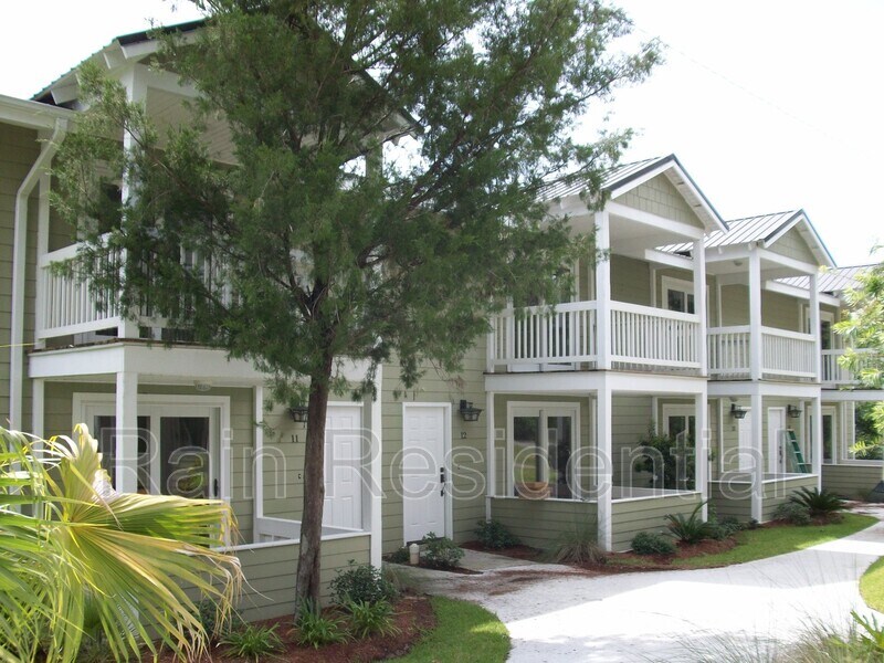 808 Desoto St Unit Apt 6, Ocean Springs, MS 39564 Condo for Rent in