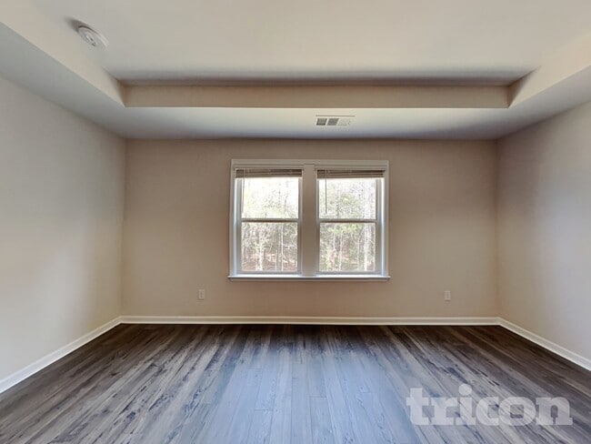 Foto del edificio - 203 Chapelcrest Ln