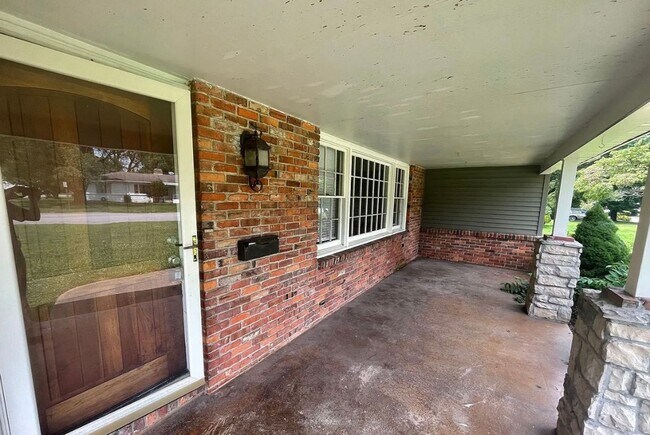 Foto del edificio - Beautiful 3 bed 2 bath home AVAILABLE NOW!