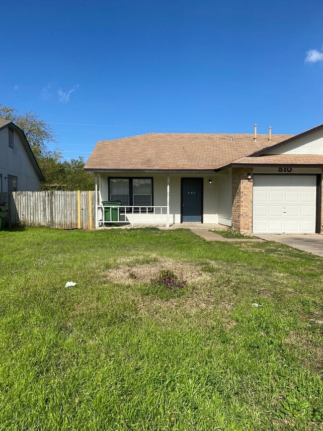 Foto del edificio - 510 Willowbend Cove