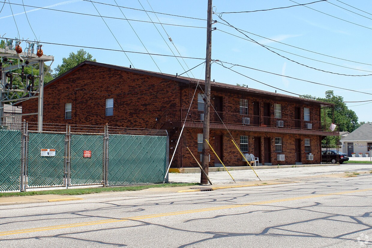5024 Bellemeade Ave, Evansville, IN 47715 Apartments in Evansville