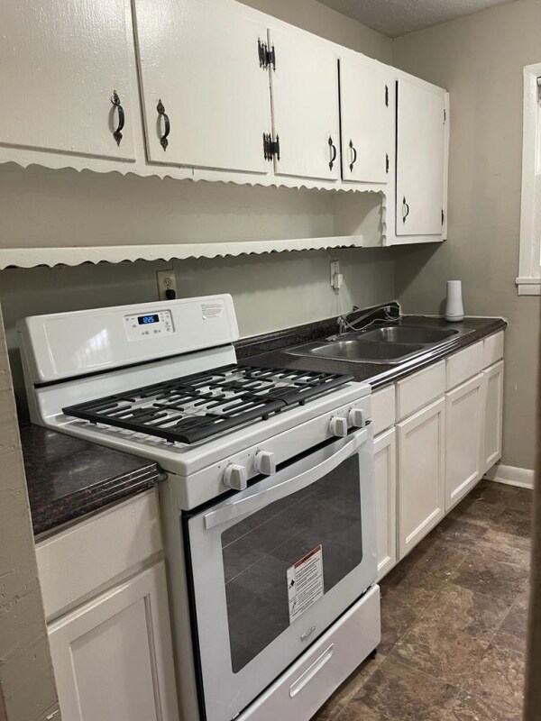 1017 Rebel Forest Dr SE, Atlanta, GA 30315 House Rental in Atlanta