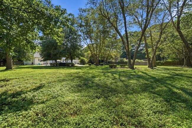Building Photo - 3308 Kline Dr