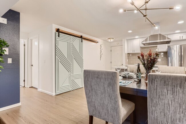 Barn Door - 2253 Gilman Dr W