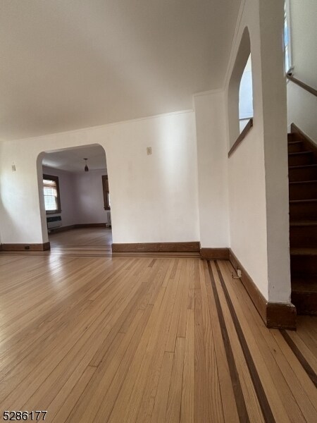 Foto del edificio - 613 Martense Ave