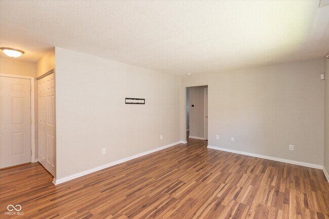Building Photo - 1116 Cobra Dr