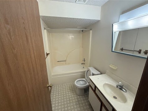 Foto del edificio - 426 S Johnson St