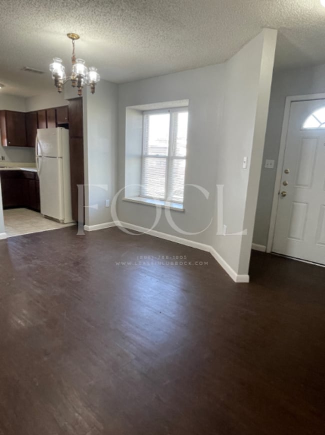 Building Photo - 516 Dowden Rd