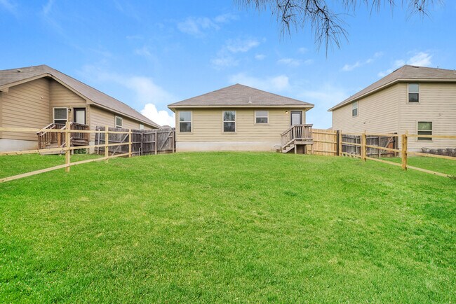 Building Photo - Ashley Heights - 711 Belle Watling, San An...