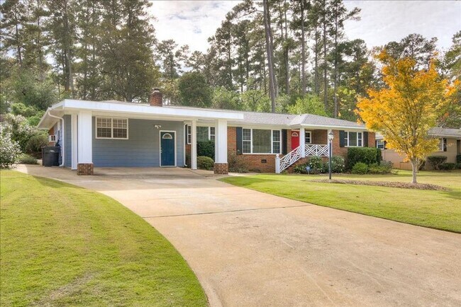 Foto del edificio - Beautiful West Augusta Ranch