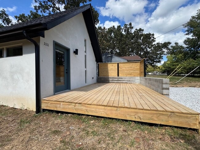 Photo - 1111 S Ray Ave House