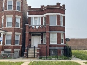 Building Photo - 4017 W Van Buren St