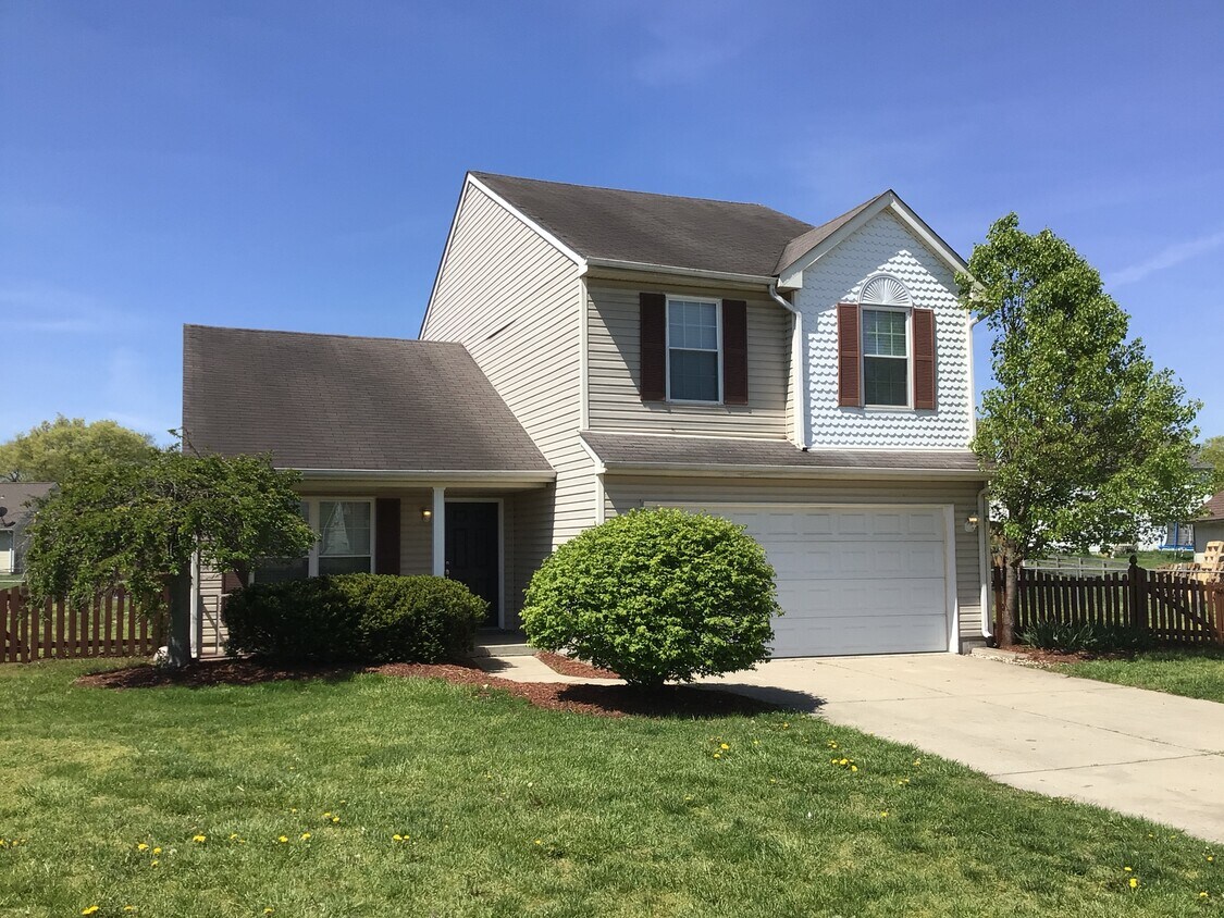 8921 Pebblestone Court House Rental in Franklin, OH