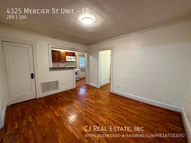 Building Photo - 4325 Mercier St