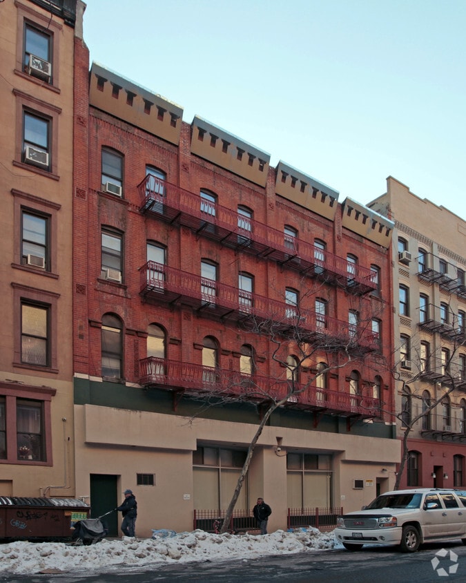 Primary Photo - 516 W 50th St