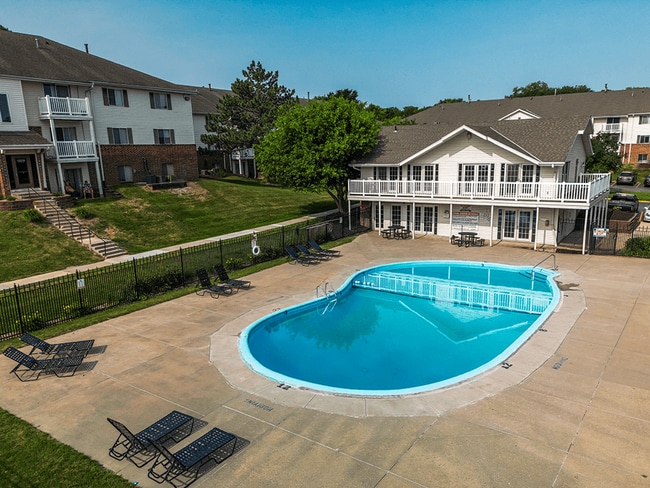 Sparkling Swimming Pool! - Pacific Winds