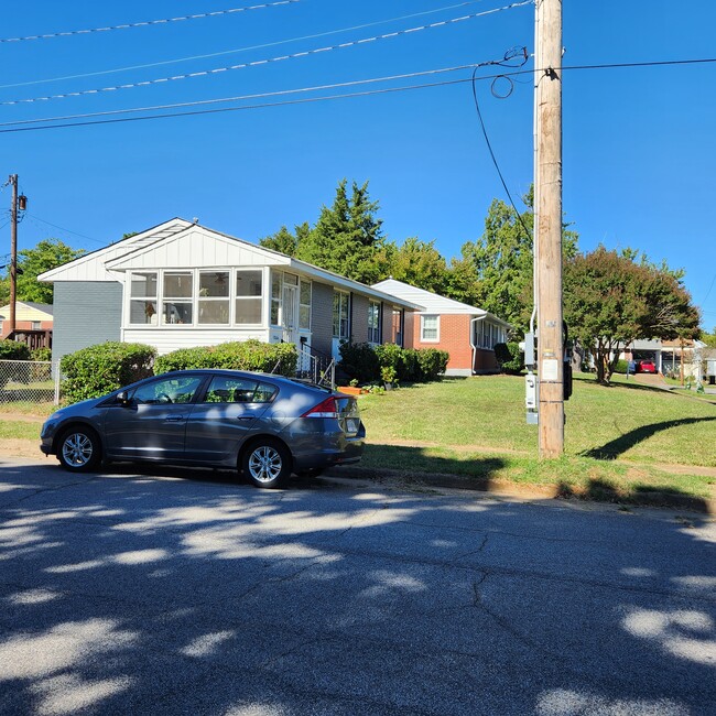 Building Photo - 1204 Greenville Ave