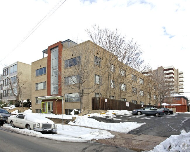 Corona Manor Apartments Denver, CO