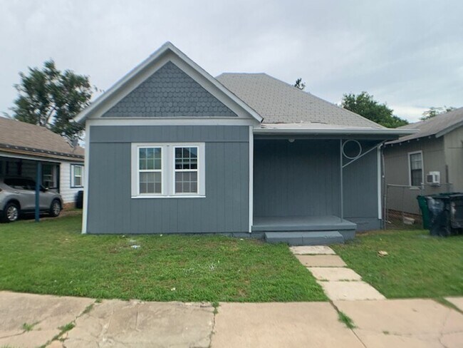 Foto del edificio - 2 Bedroom House Near Downtown OKC