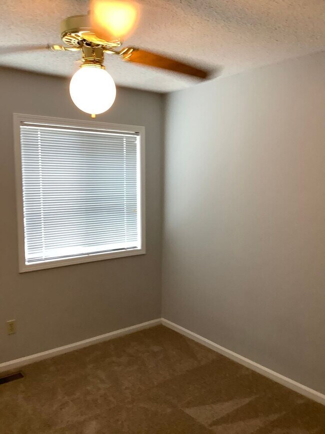 Building Photo - 2 br, 1.5 bath House - 107 Woodfield Pl