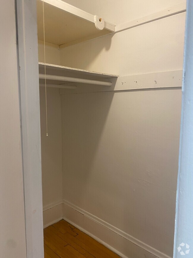 Building Photo - 362 Friel St