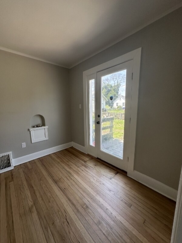 Foto del edificio - 612 13th St NW