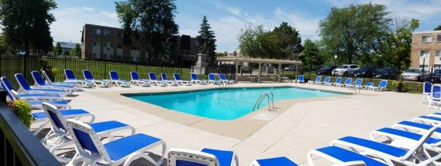 The Arbors Of Glen Ellyn Apartments Glen Ellyn Il Apartments Com