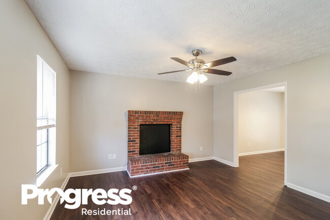 Building Photo - 5285 Brentwood Rd