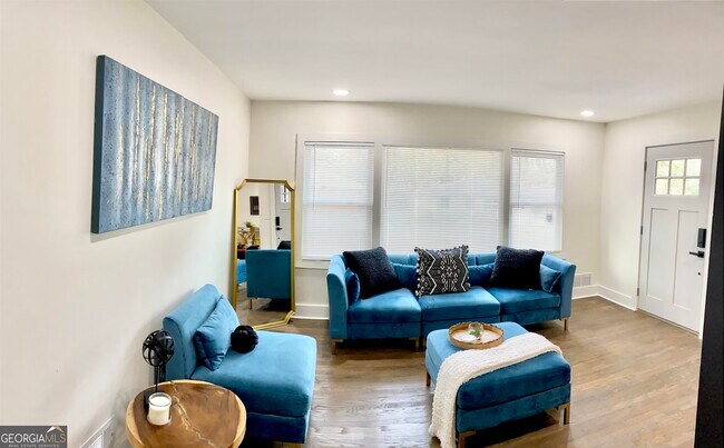 Foto del edificio - 1266 Calhoun Terrace SW