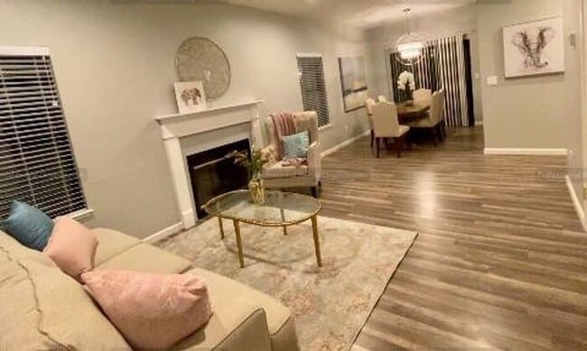 Foto del edificio - "Coming Soon"----This one will go Fast......don't wait!