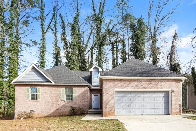 Building Photo - 4581 Doral Dr SW