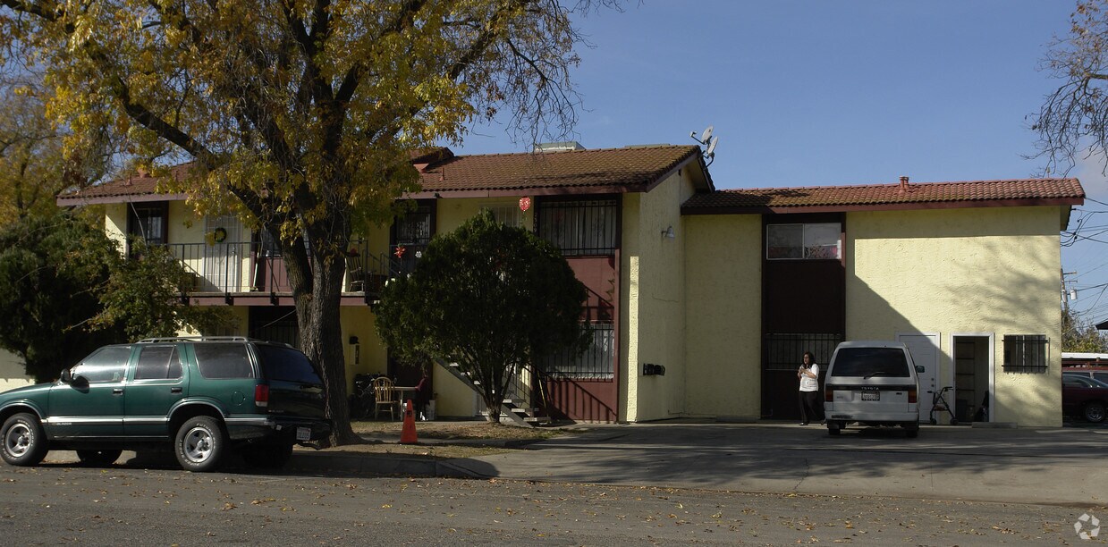 Foto principal - 2301-2309 N St