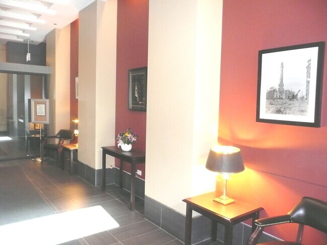 Foto del edificio - 1255 S State St