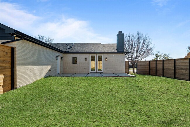 Foto del edificio - 5552 Vaden St