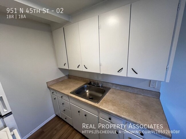 Building Photo - 951 N 45th St
