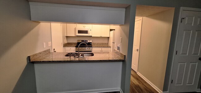 Foto del edificio - 324 Cross Wind Dr