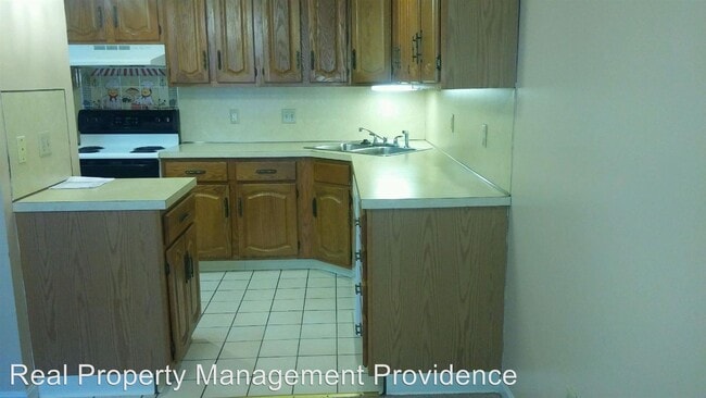 Building Photo - 262 George Waterman Rd