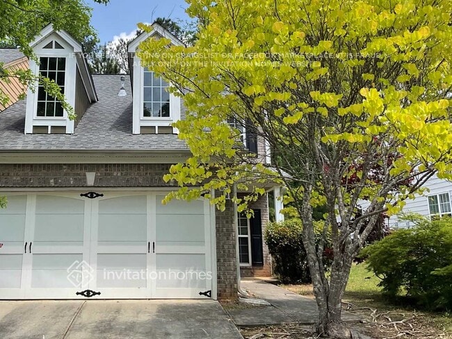 Building Photo - 6281 Colonial Vw
