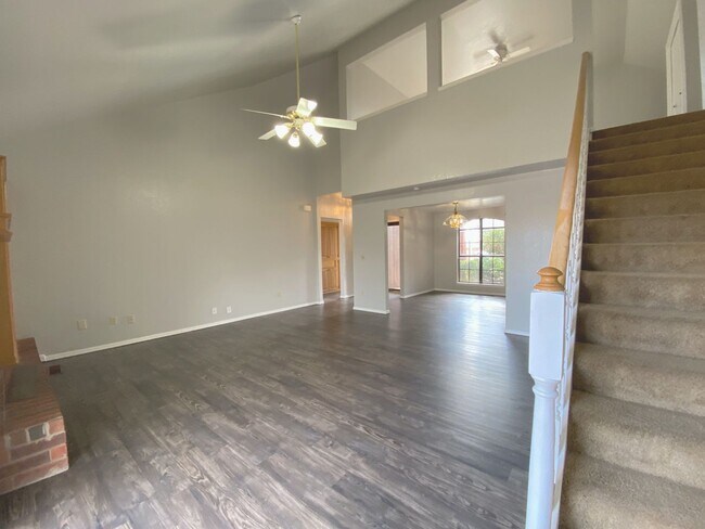 Building Photo - 3 Bed + Loft | Corner Lot | Edmond Schools