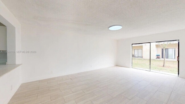 Foto del edificio - 3501 NW 114th Ln