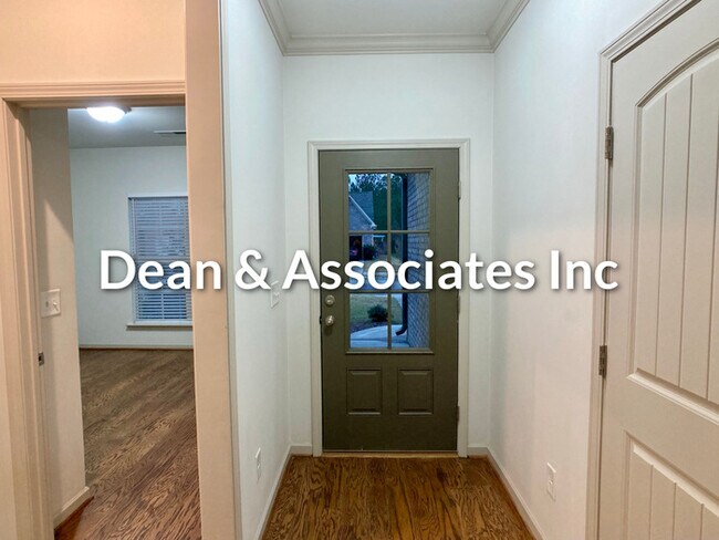 Foto del edificio - 2044 Springfield Dr