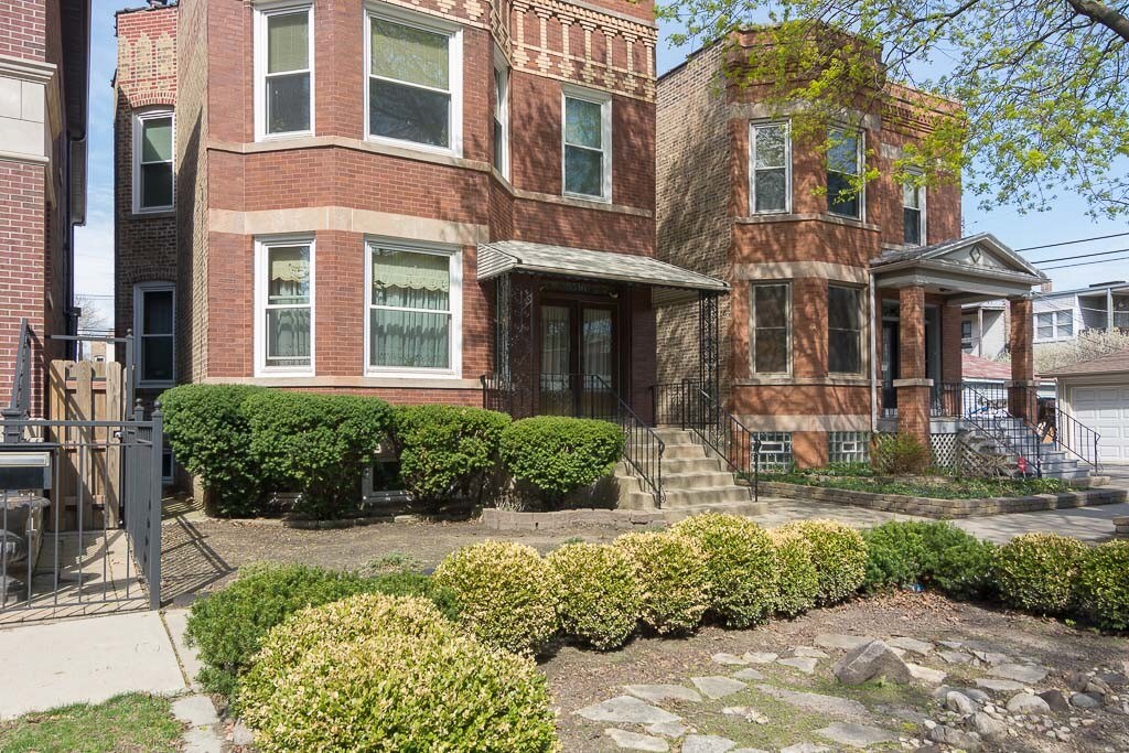 3540 N Bell Ave Unit 3, Chicago, IL 60618 Condo for Rent in Chicago