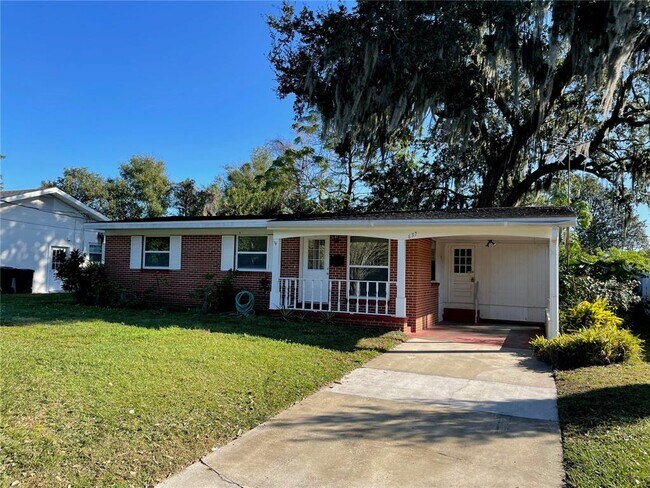 Building Photo - 637 Roberta Ave