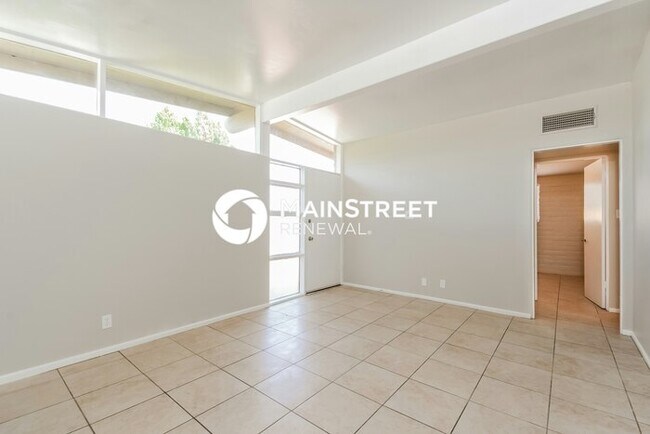 Building Photo - 3 Bedroom Pet-Friendly Home in Tucson, AZ ...