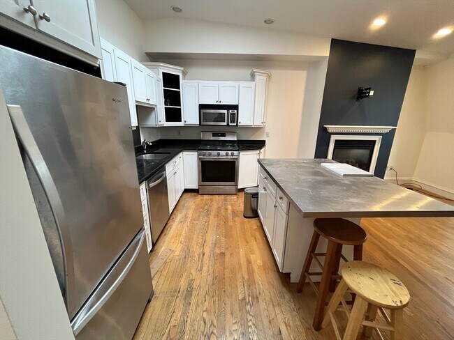 Foto del edificio - 476 Massachusetts Ave