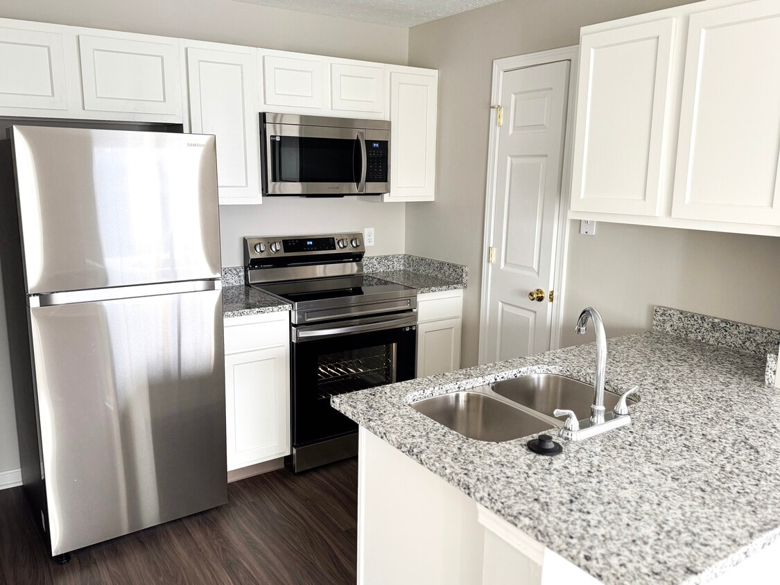 Emerald Lakes Apartments in Beavercreek, OH