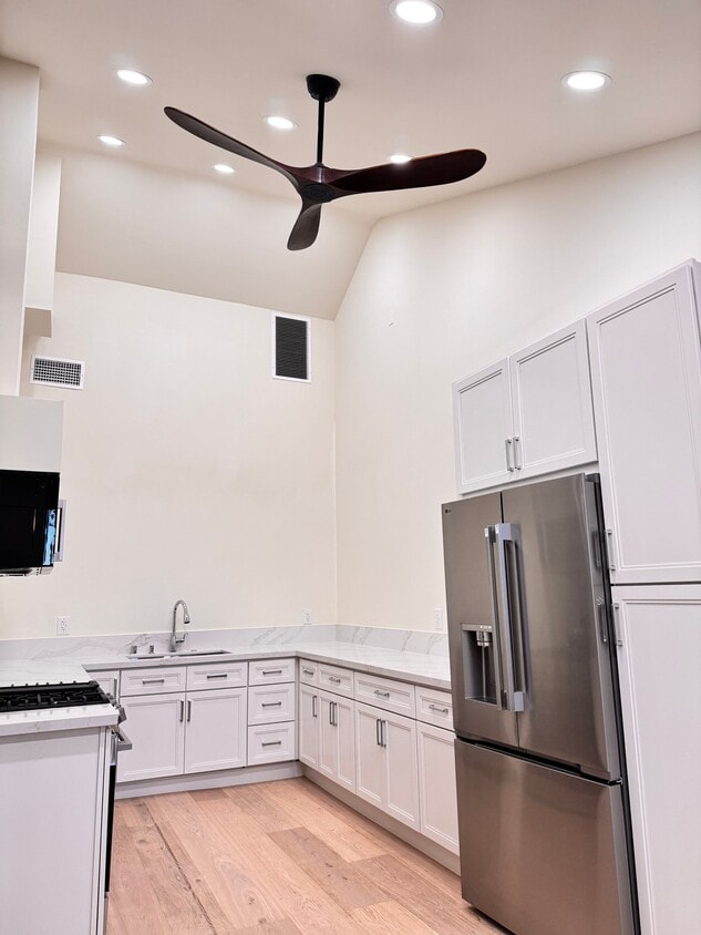 Photo - 323 Amberwick Ln (Brea, CA)