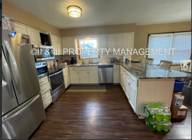 Building Photo - 15328 W 83rd Street