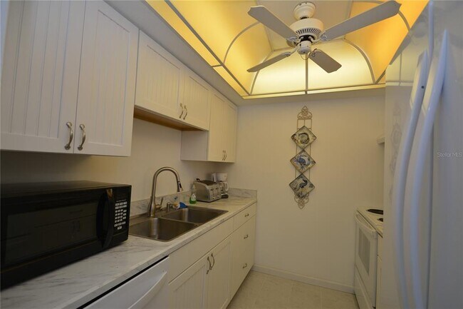 Building Photo - 47 Ocean Palm Villa S