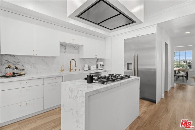 Foto del edificio - 12303 Ridge Cir